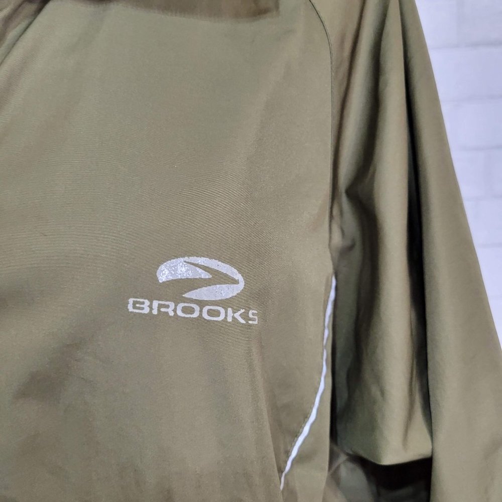 Brooks Airplex Reflective Running Packable Jacket - image 4